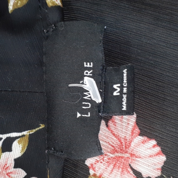 Lumiere V-Neck Long Sleeve Blouse - Picture 4 of 4